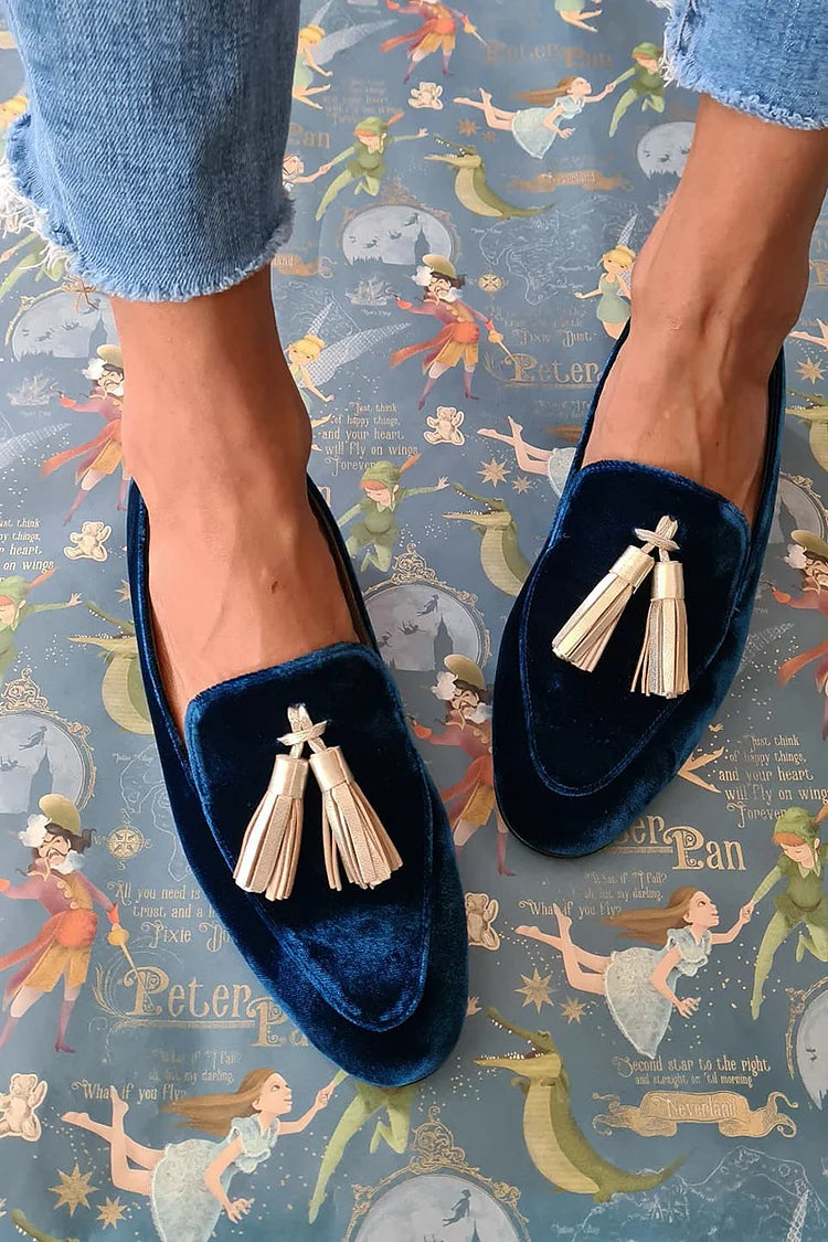 Midnight Elegance Loafers – Champagne Tassels