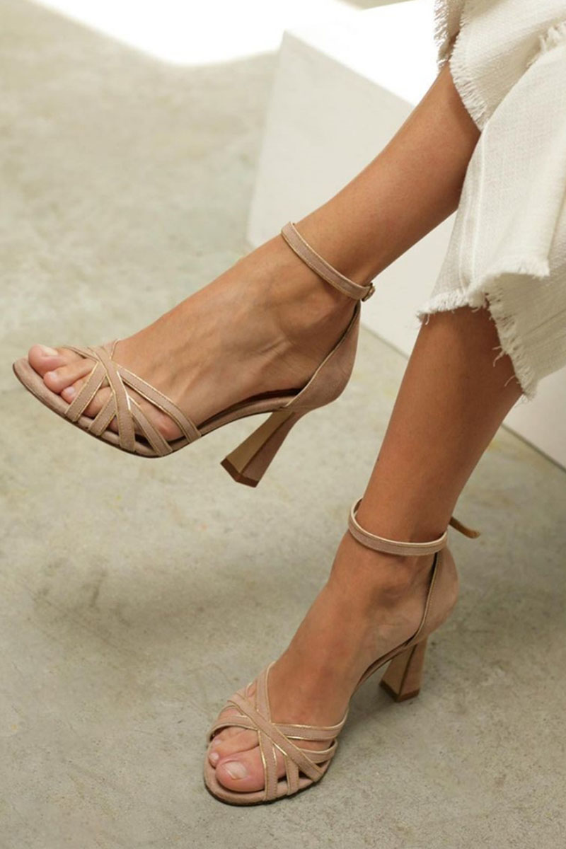 Elviera Heels – Nude Block Pumps