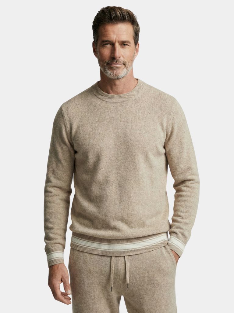 Cashmere Comfort Set – Elegant Luxury