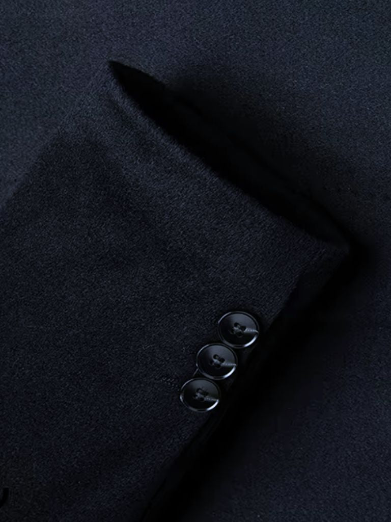 Classic Wool Coat – Tailored Luxury