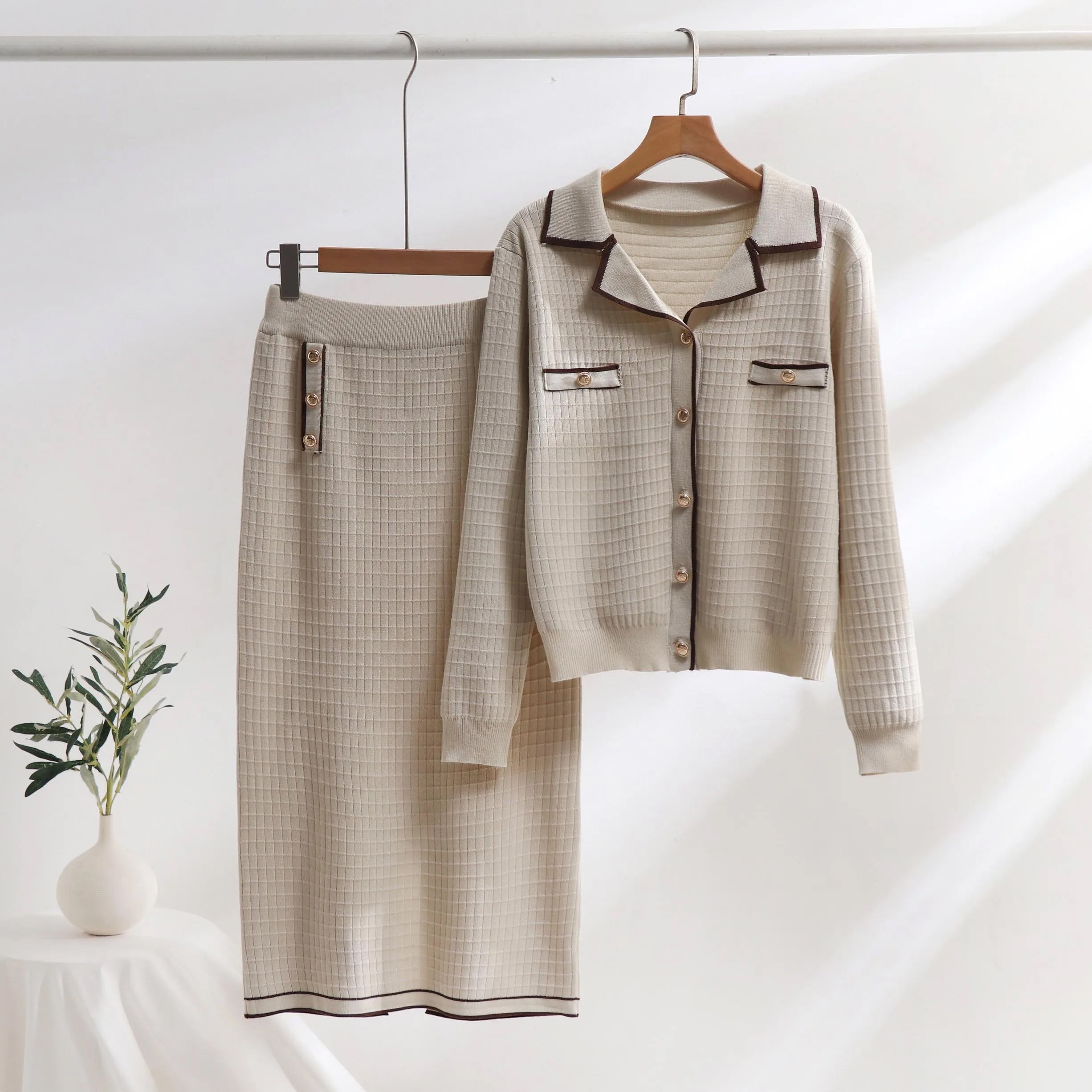 Chloé Montclair Élan Set | Textured Knit Cardigan & Skirt