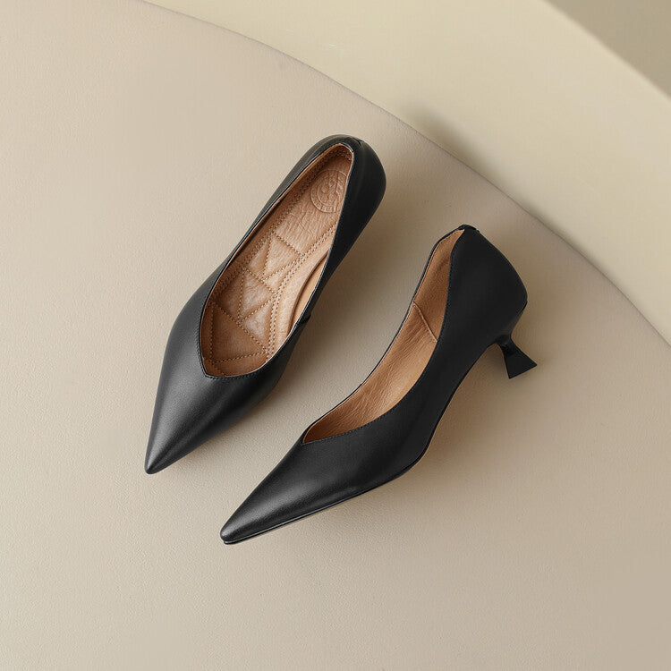 Elegant Pumps – Timeless Minimalist Design