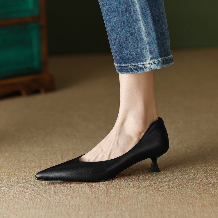 Elegant Pumps – Timeless Minimalist Design