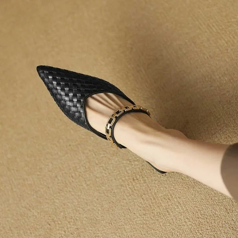 Pointed Slippers | Comfortable Chain Strap