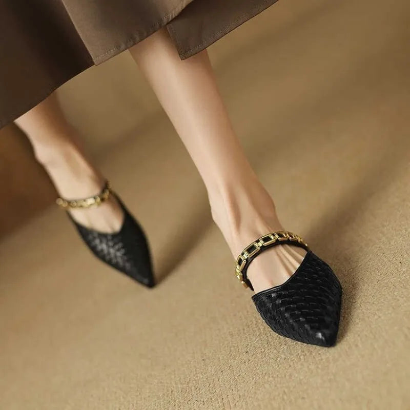 Pointed Slippers | Comfortable Chain Strap