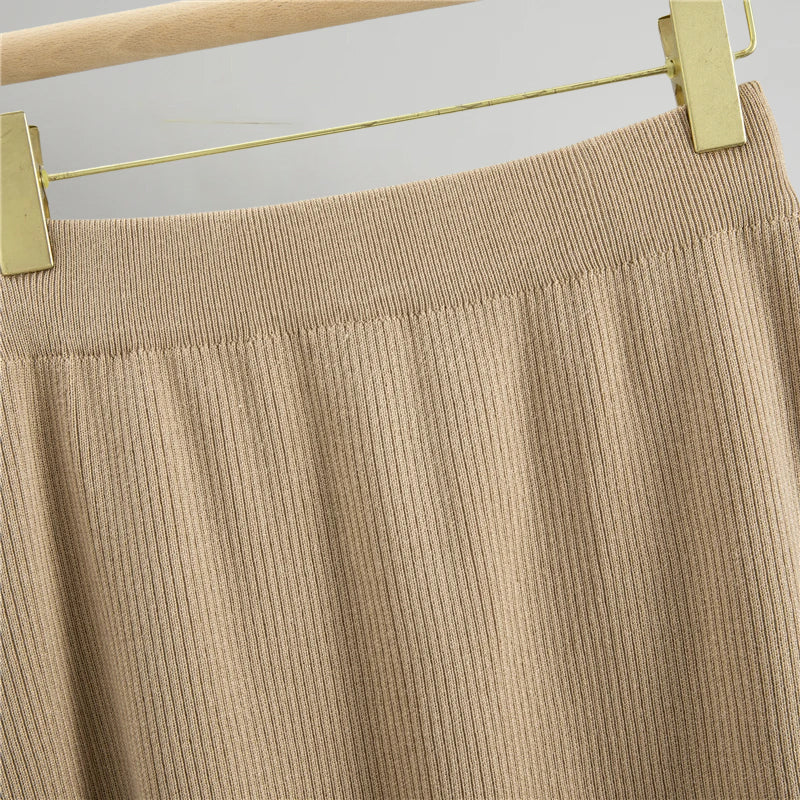 Amber Knit Set – Cozy Sleeveless Top & Skirt