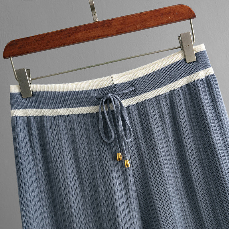 Urban Knit Set – Elegant High-Waisted Pants