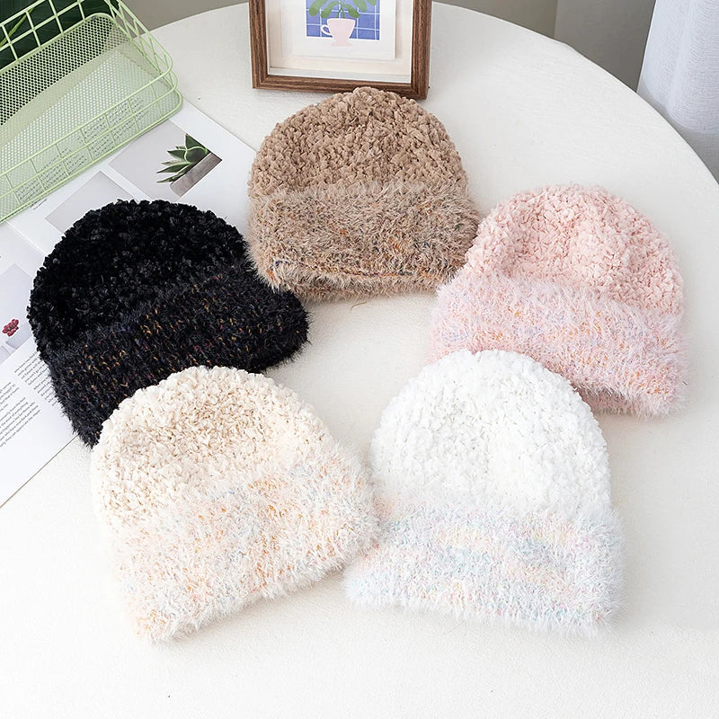 Fluffy Beanie – Elegant Seasonal Outerwear