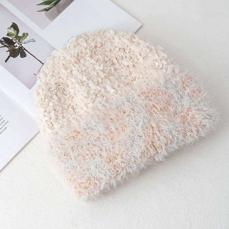 Fluffy Beanie – Elegant Seasonal Outerwear