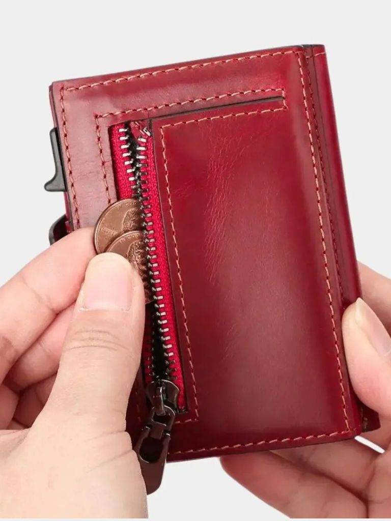 Anti Scam Leather Wallet – Magnetic Closure