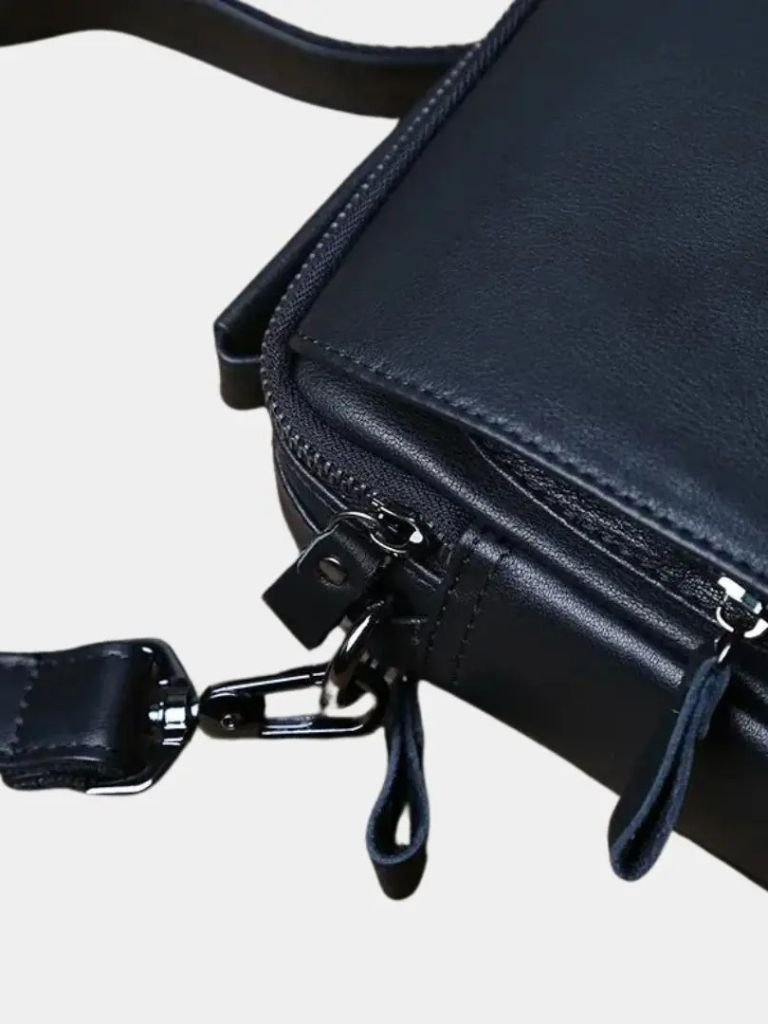 Men's Leather Shoulder Bag - Viretti Milano