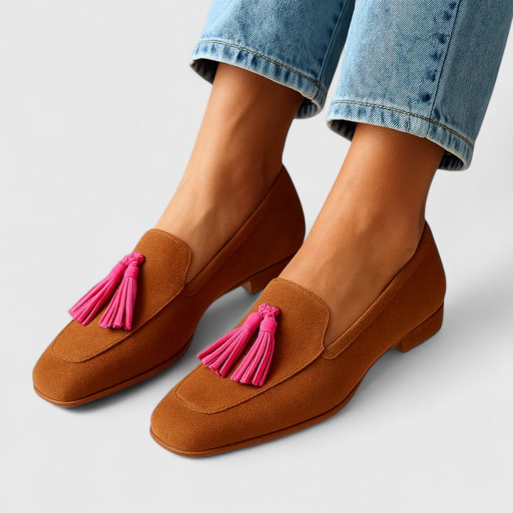 Elegant Comfort Loafers – Bright Tassel Detail