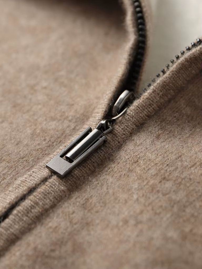 Taupe Cashmere Set – Elegant Knitwear