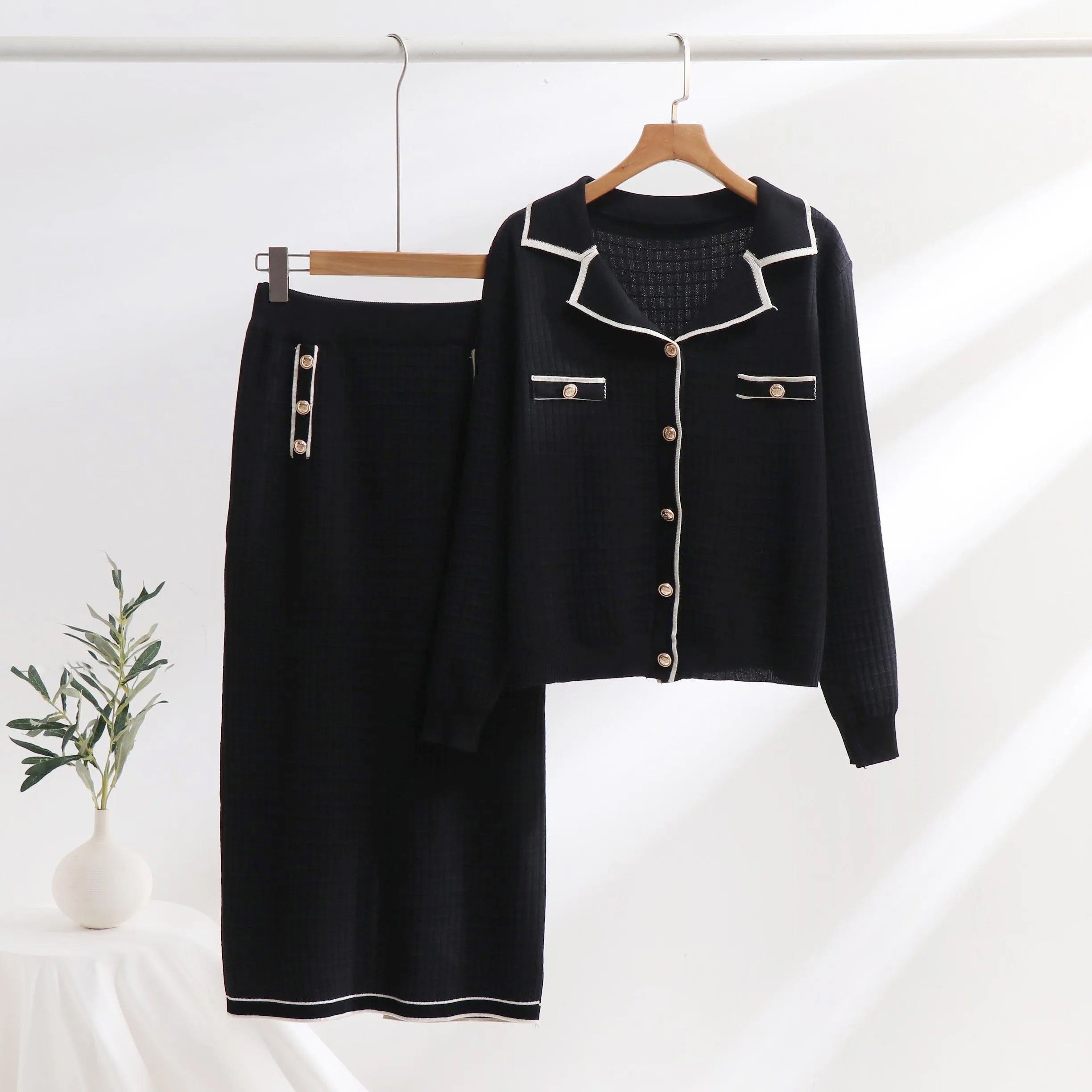 Chloé Montclair Élan Set | Textured Knit Cardigan & Skirt