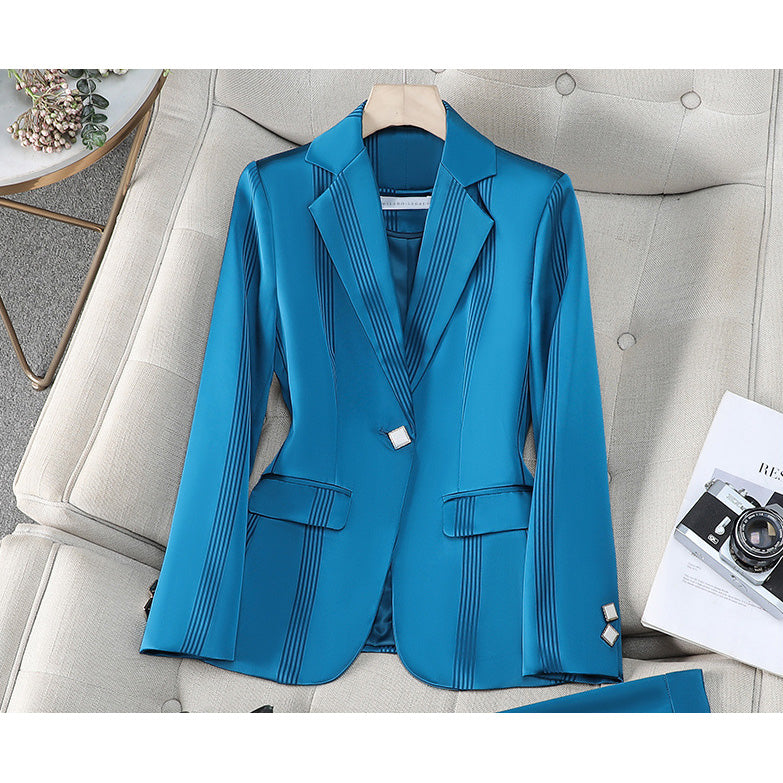 Regal Poise Suit – Chic Business Ensemble