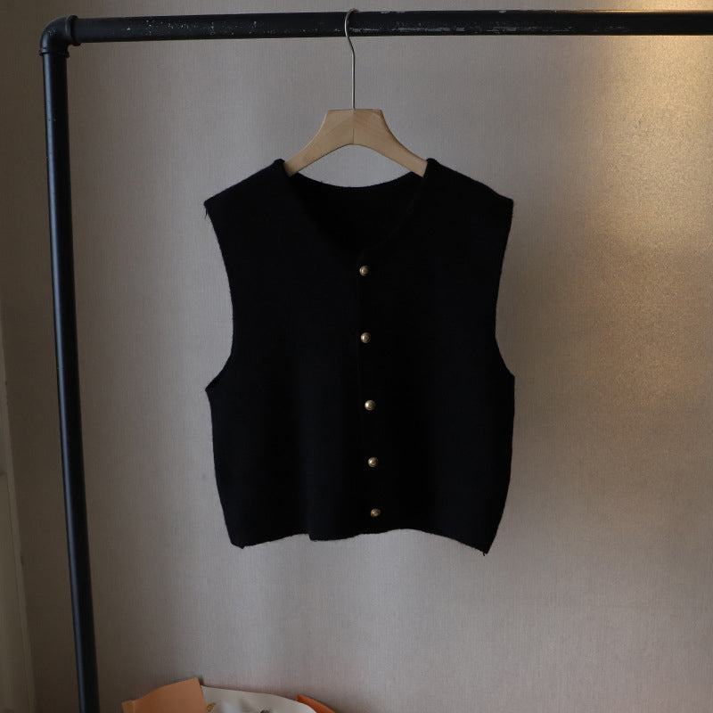 Soft Vest – Silken Weave Elegance