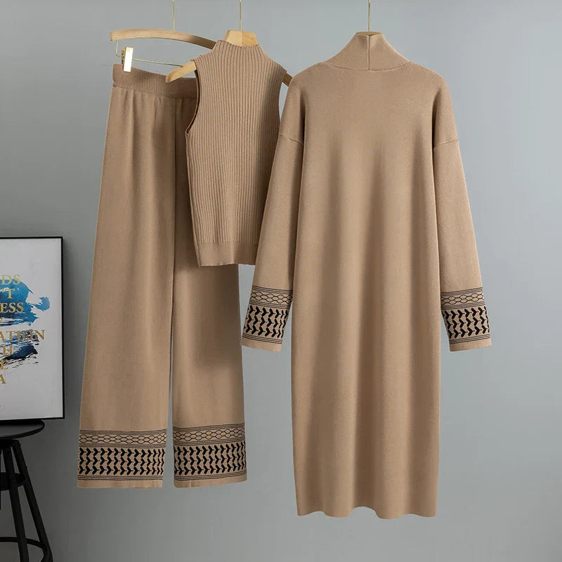 Modern Three-Piece Set – Lightweight Poly-Viscose Ensemble