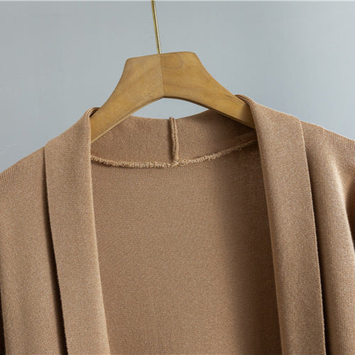 Modern Three-Piece Set – Lightweight Poly-Viscose Ensemble