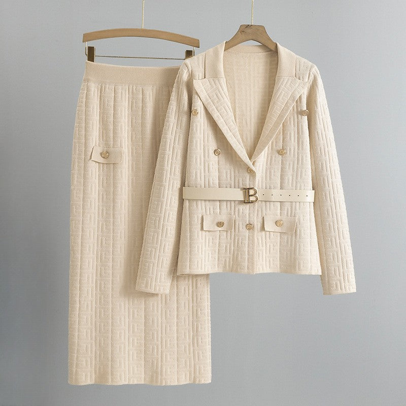 Le Nobiltà Milano Set | Elegant Blazer With Gold Buttons