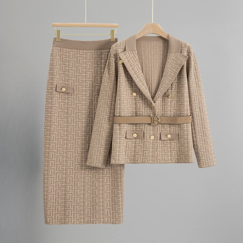 Le Nobiltà Milano Set | Elegant Blazer With Gold Buttons