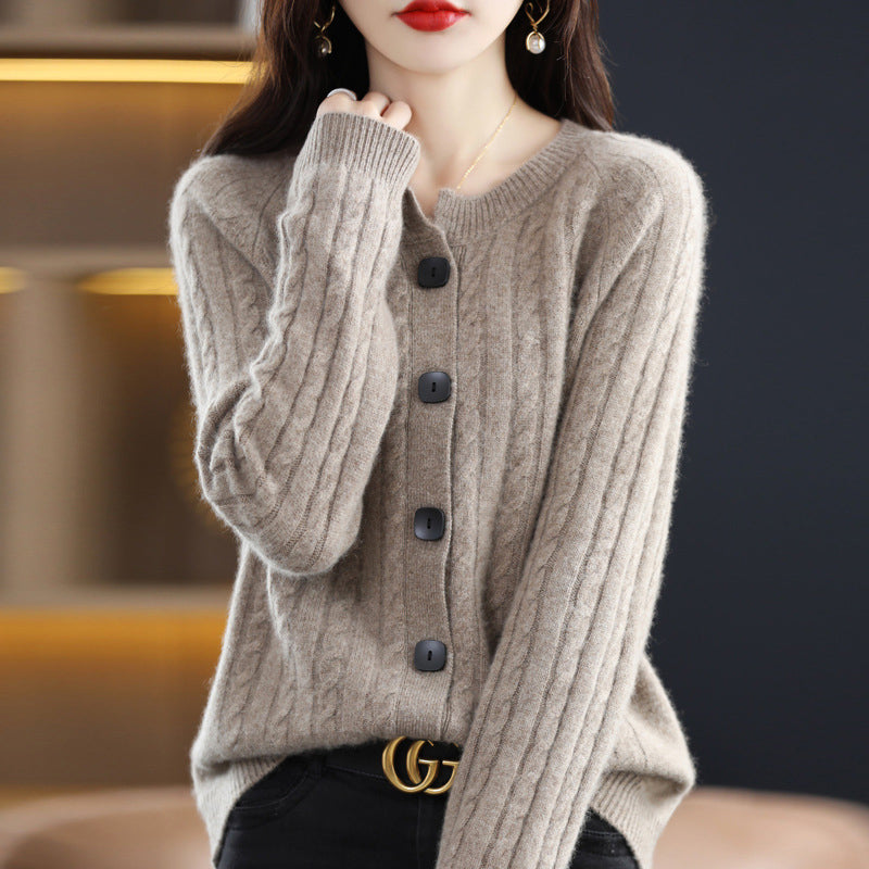 Cable Knit Cardigan – Minimalist Chic