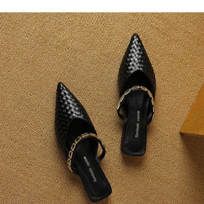 Pointed Slippers | Comfortable Chain Strap