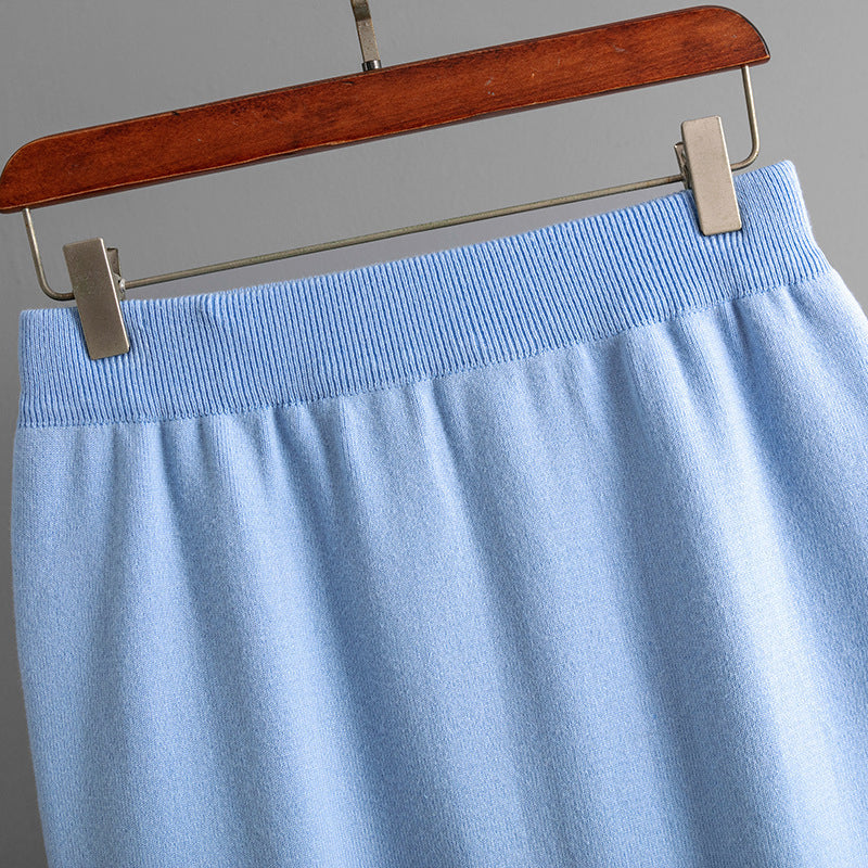 Urban Grace Set – Midi Skirt & Turtleneck