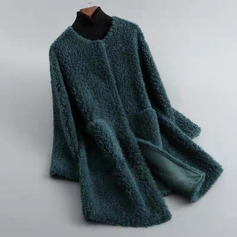 Velvet-Soft Shearling Coat – Plush Winter Warmth