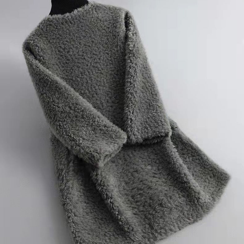 Velvet-Soft Shearling Coat – Plush Winter Warmth