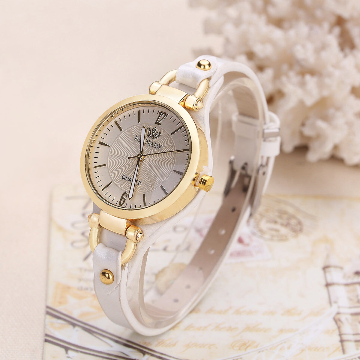 Women's Quartz Wristwatch – Gold-Tone Bezel