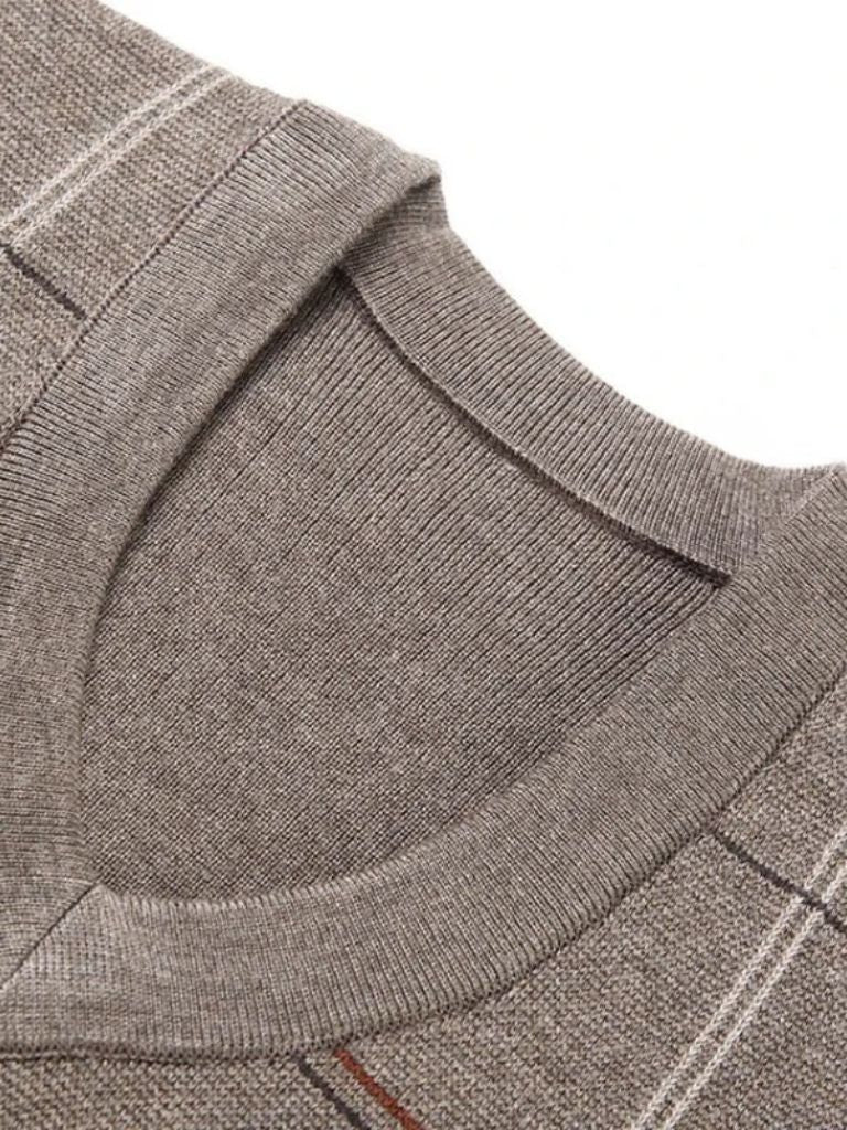 Checkered Knit Vest – Chic Patterned Knitwear